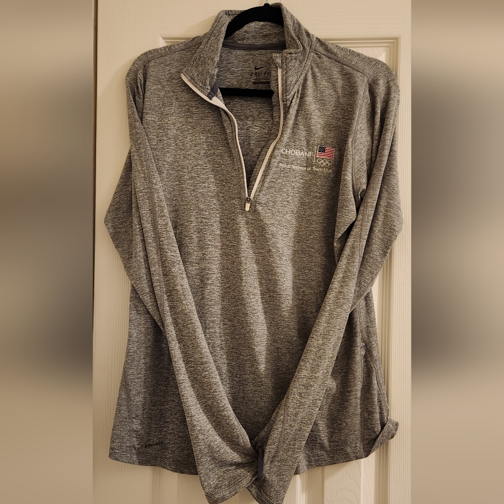 Nike Pullover - image 1